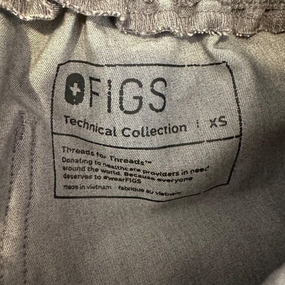 FIGS Technical Collection Grey Scrub Pants - Picture 3 of 5